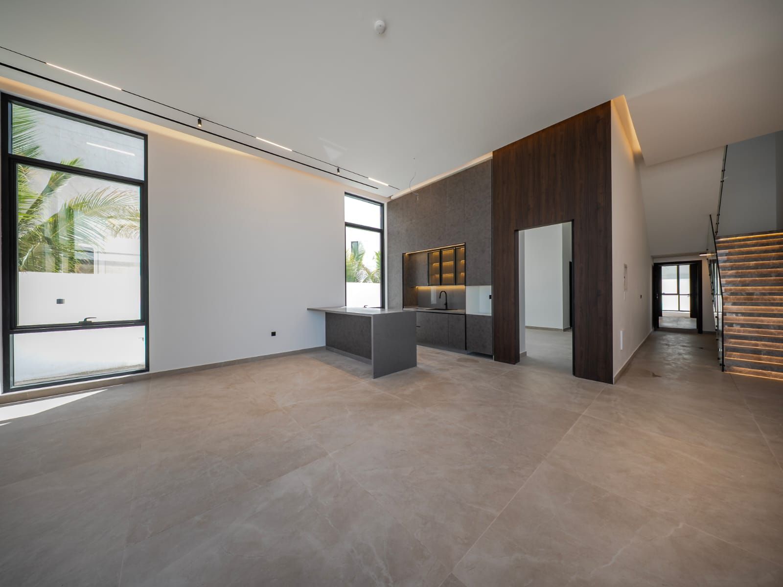 Ghadeer Al Tair Villa, Dubai - built by Royal Midas
