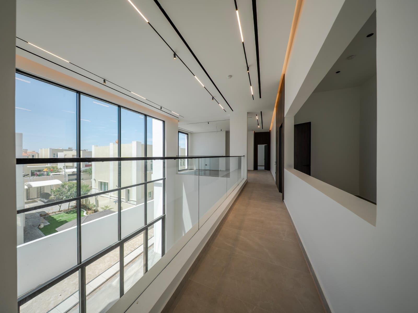 Ghadeer Al Tair Villa, Dubai - built by Royal Midas